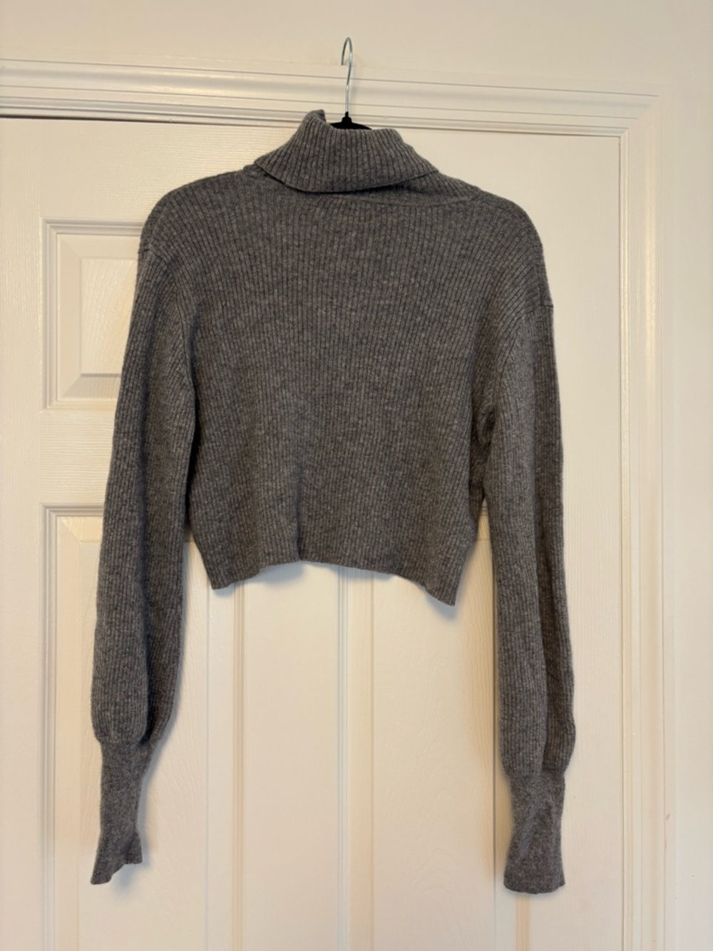 Reformation Luisa Cashmere Turtleneck Sweater Dark Gray Size M - Picture 5 of 11